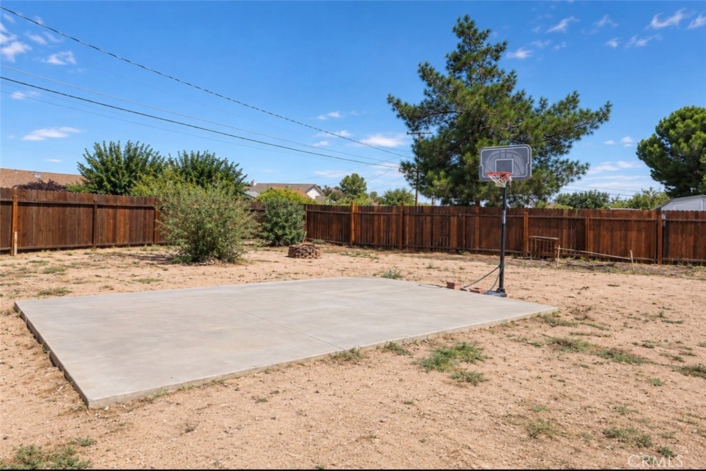 14580 Coalinga Property Photo 17