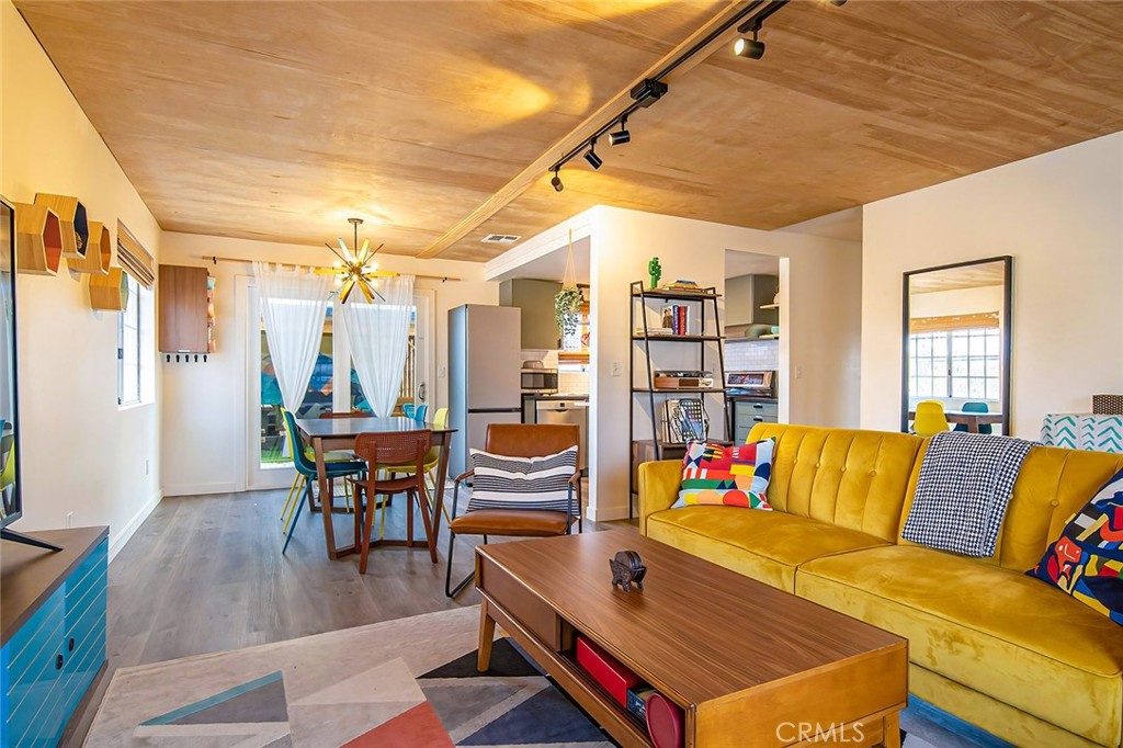 6123 Scenic Property Photo 3