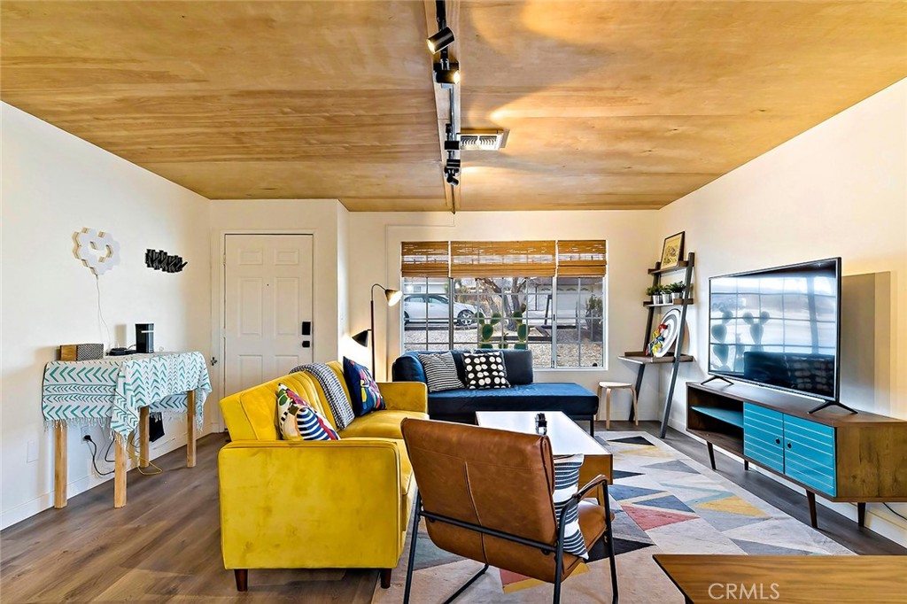 6123 Scenic Property Photo 5