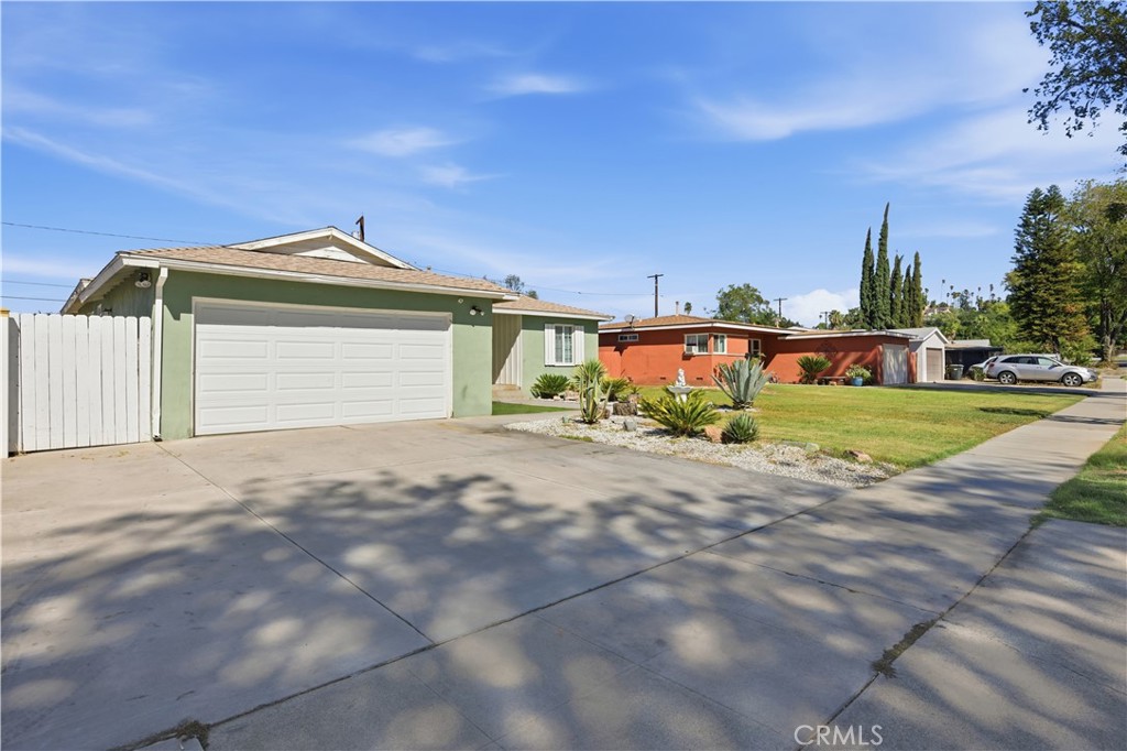 3469 Tipperary Property Photo 2