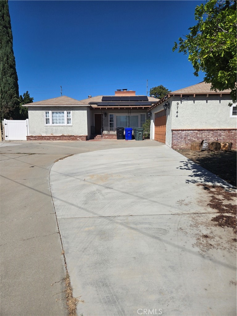 9744 Mango Property Photo 1