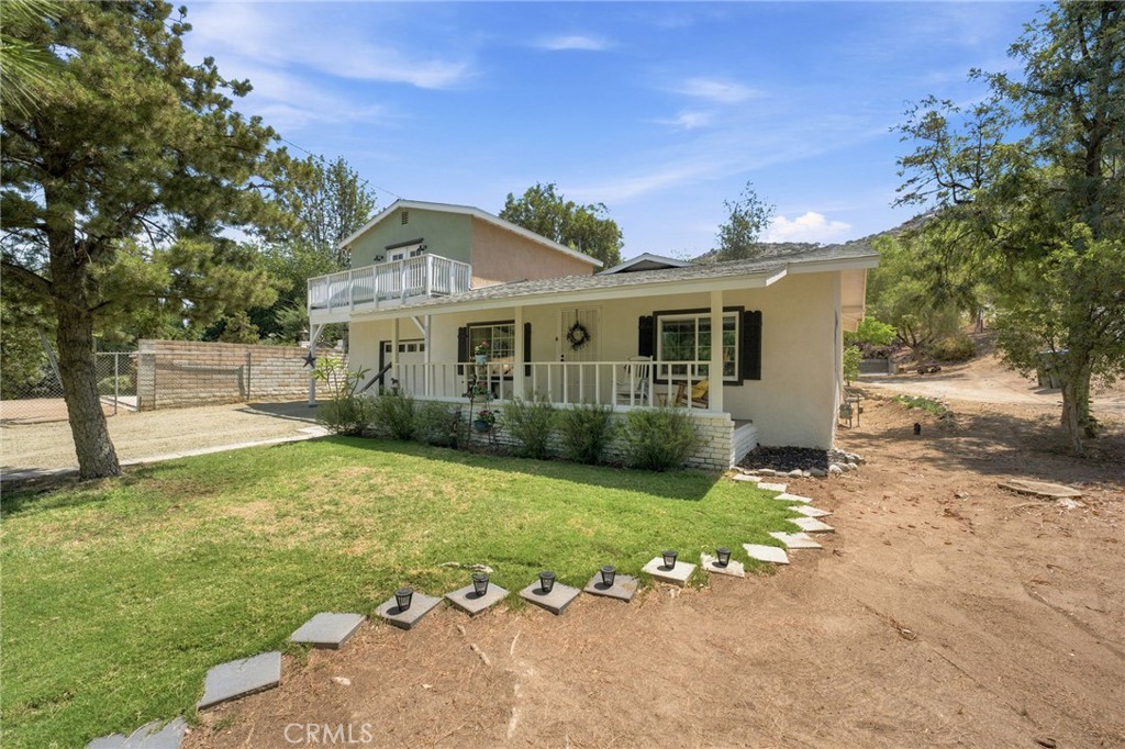 2575 Hillside Avenue Property Photo 2