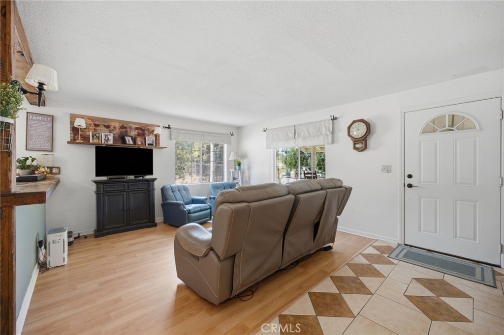 2575 Hillside Avenue Property Photo 7