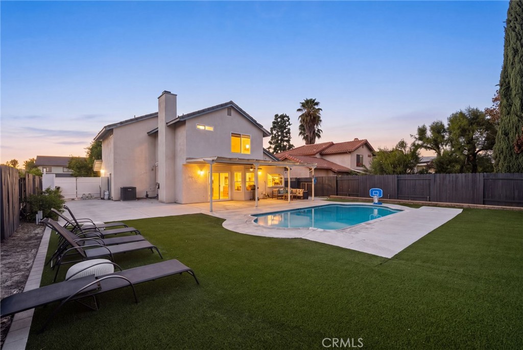 1524 Clay Property Photo 1