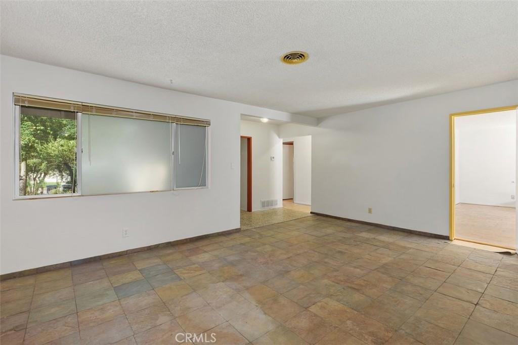 4044 Mt Vernon Avenue Property Photo 7