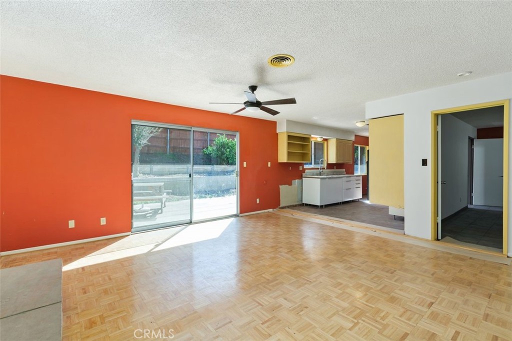 4044 Mt Vernon Avenue Property Photo 12