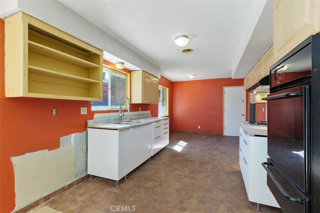 4044 Mt Vernon Avenue Property Photo 13