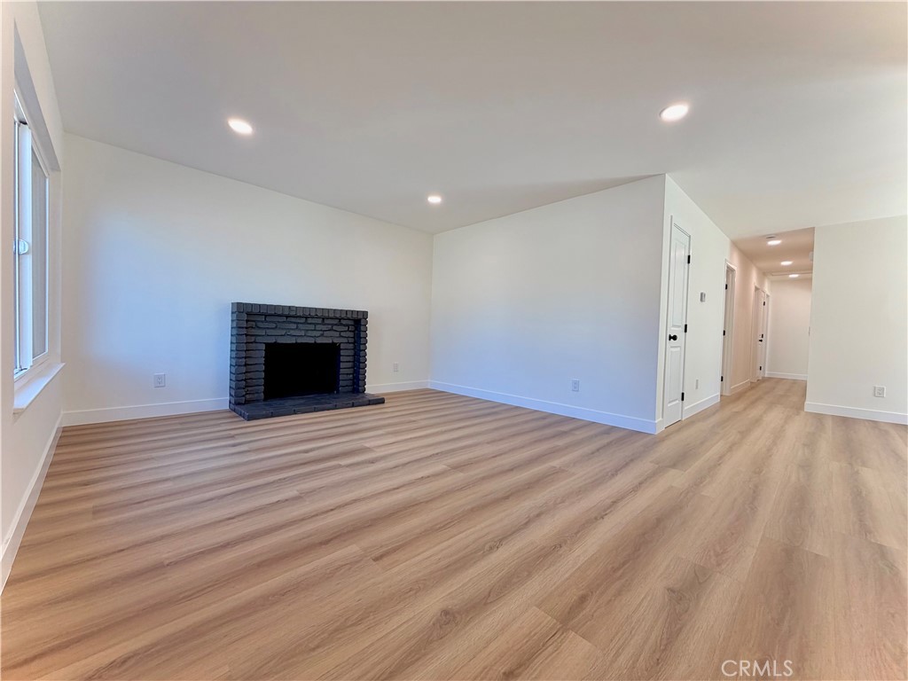 2009 S Plum Avenue Property Photo 2