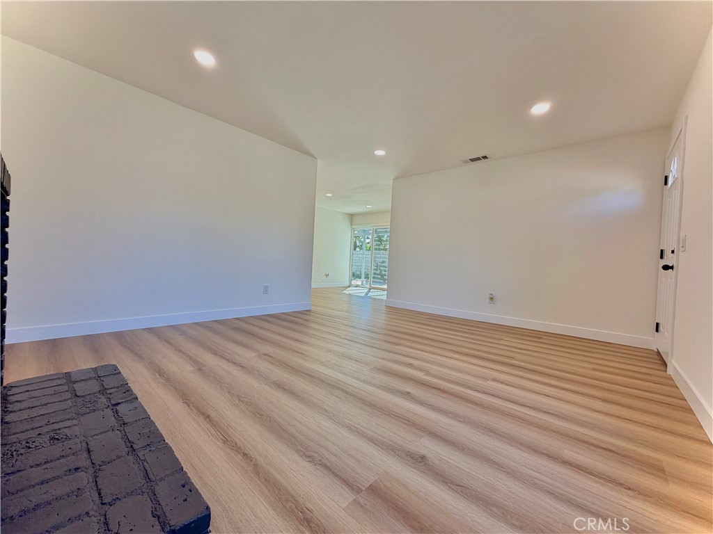 2009 S Plum Avenue Property Photo 3
