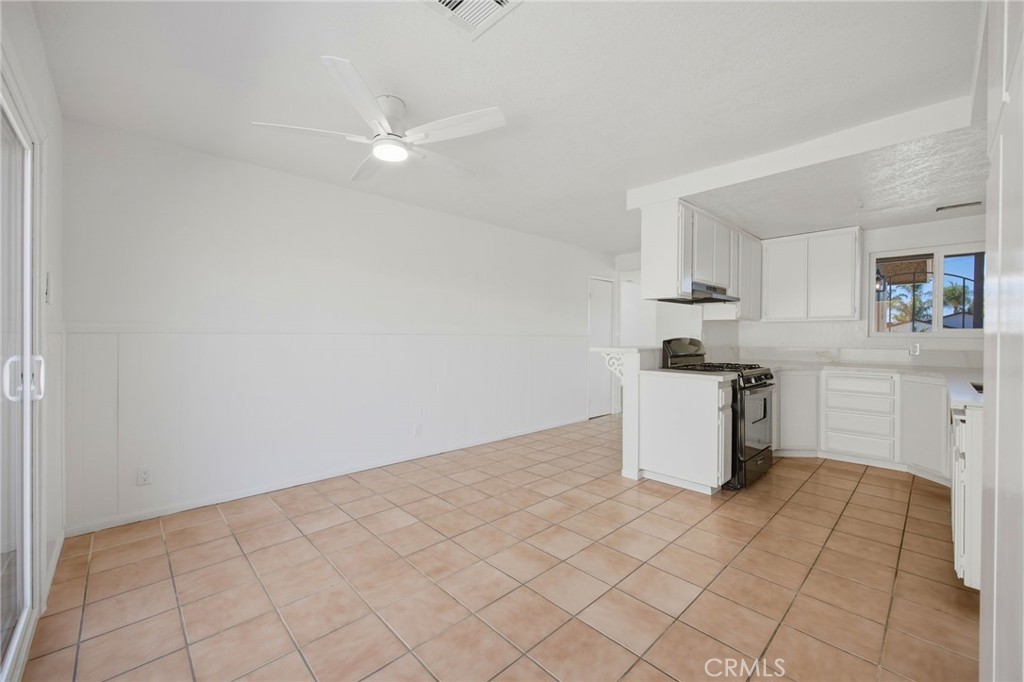 10132 Conejo Property Photo 5