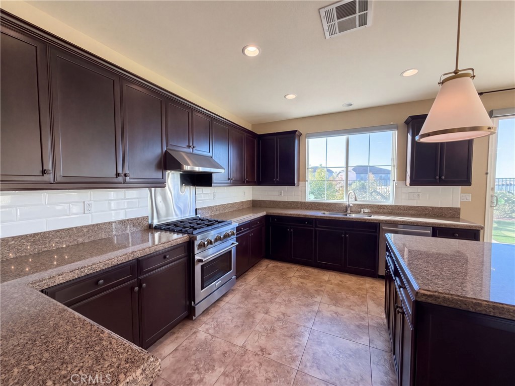 37601 Ficus Court Property Photo 3