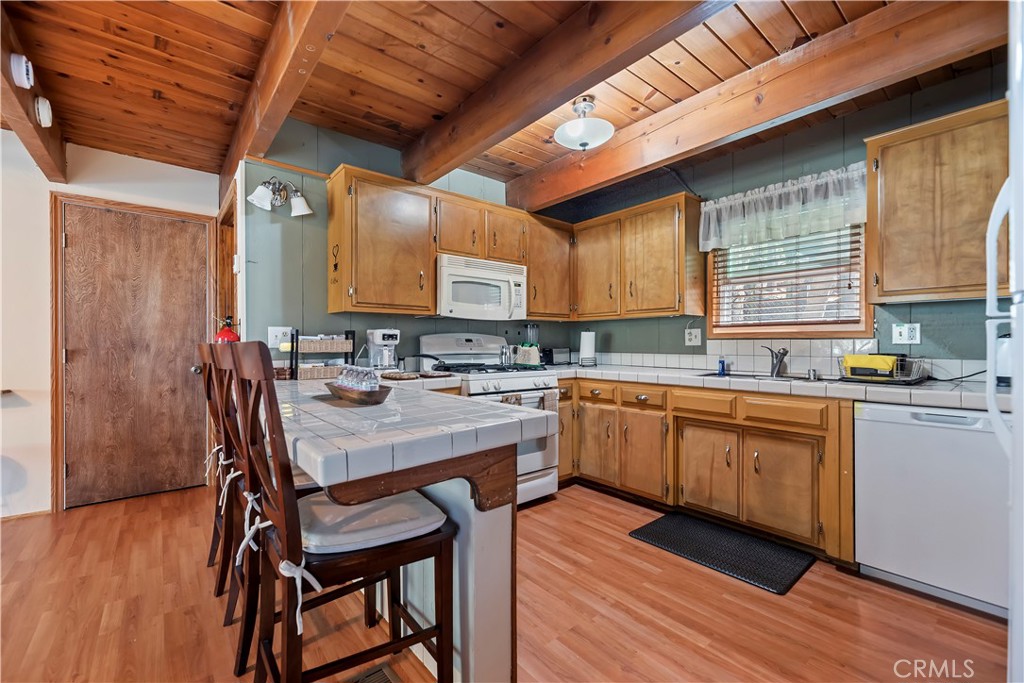 32799 Badger Ln Property Photo 9
