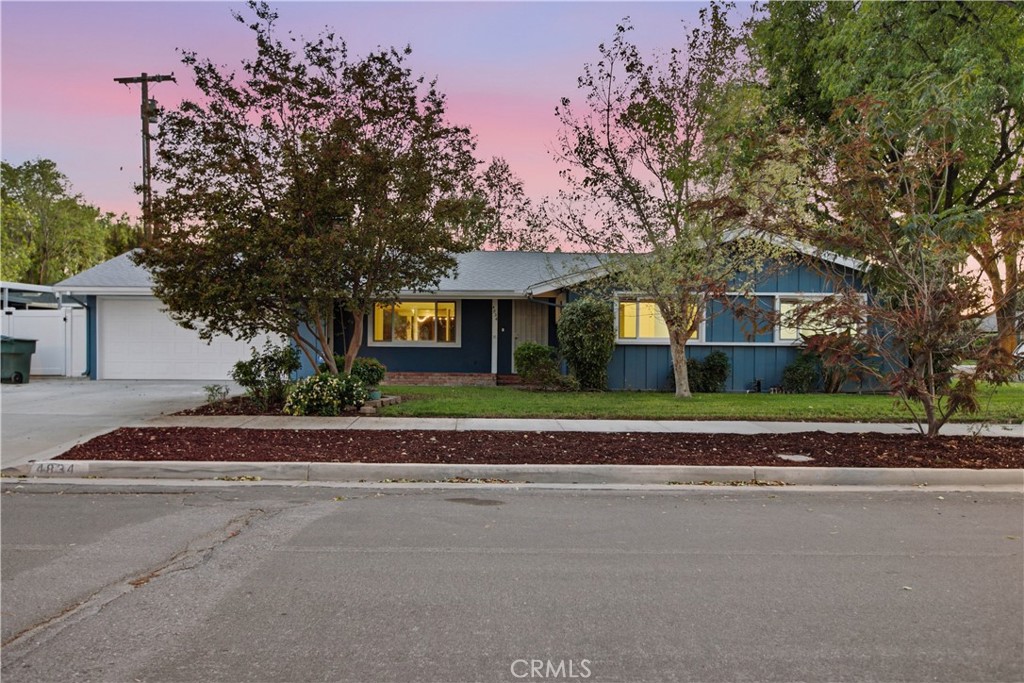 4834 Cliffside Property Photo 1