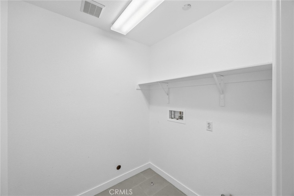 4550 Nicole Property Photo 25