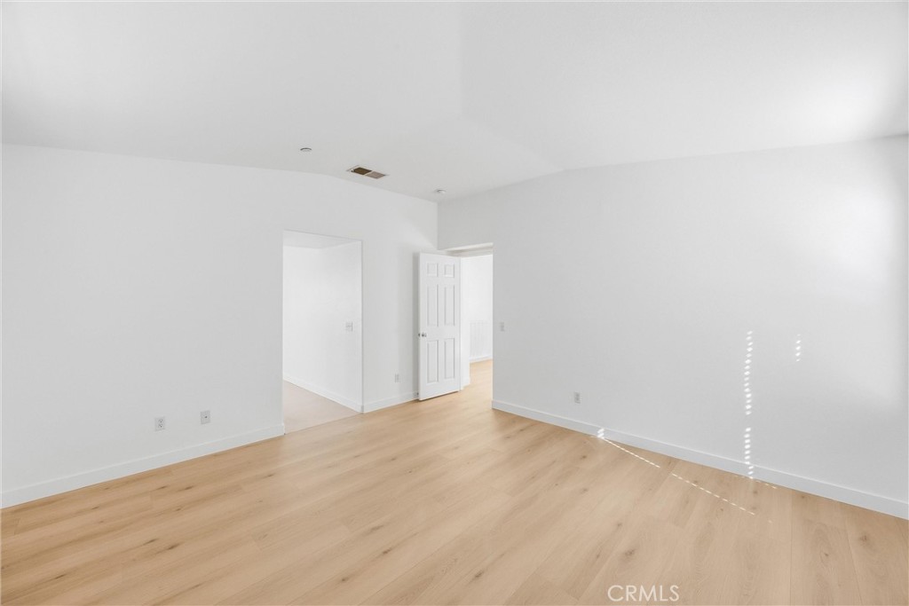 4550 Nicole Property Photo 28