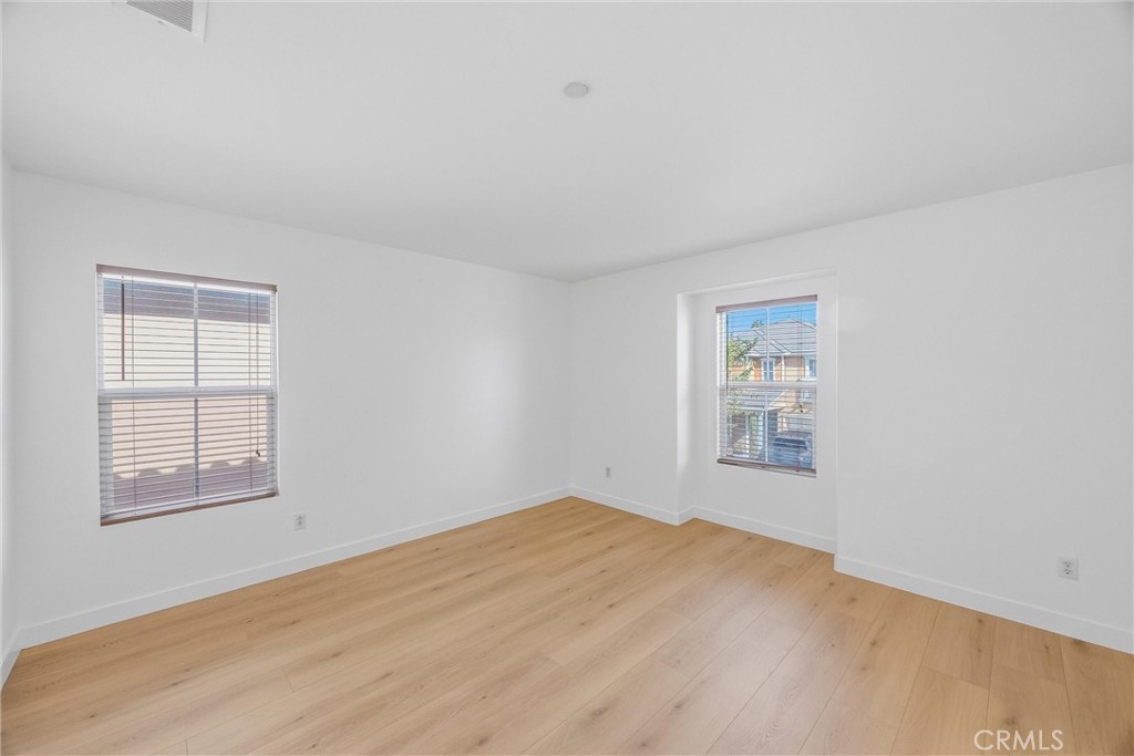 4550 Nicole Property Photo 32
