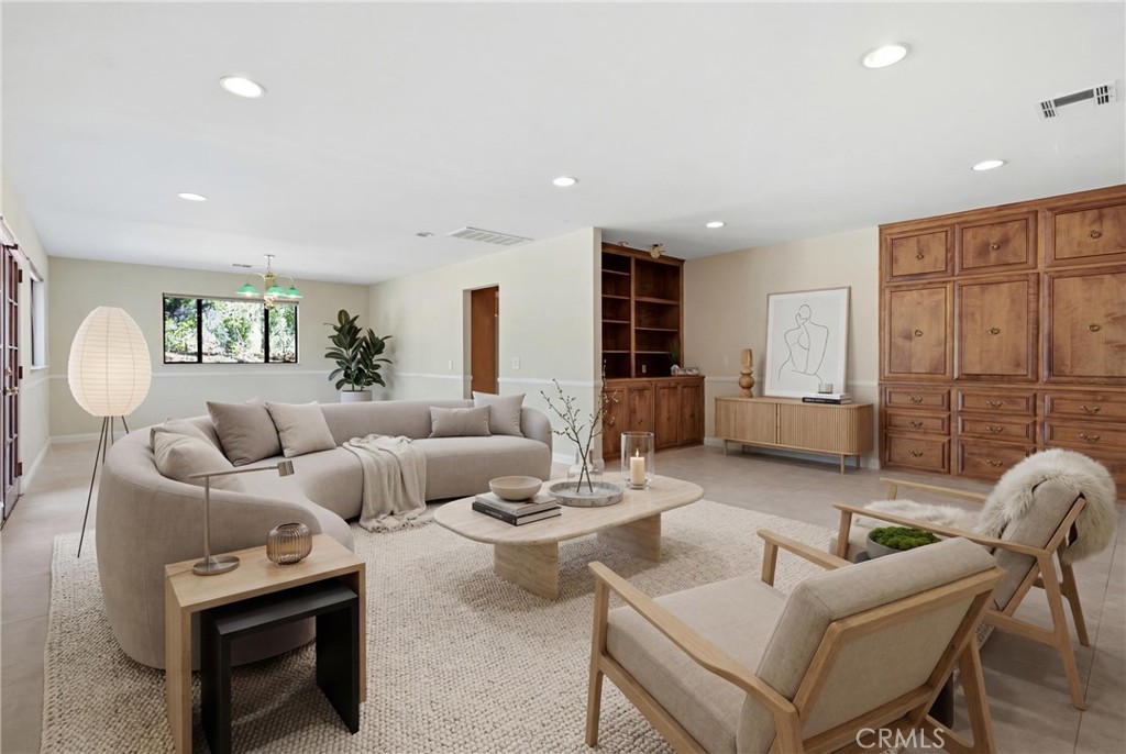 3318 Celeste Property Photo 18