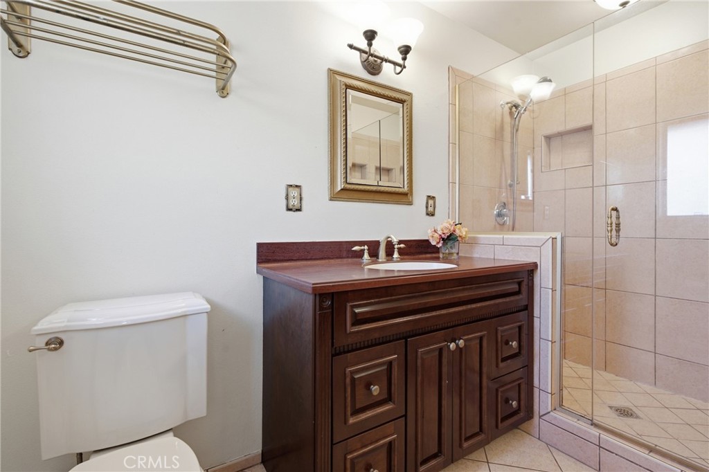 3318 Celeste Property Photo 25