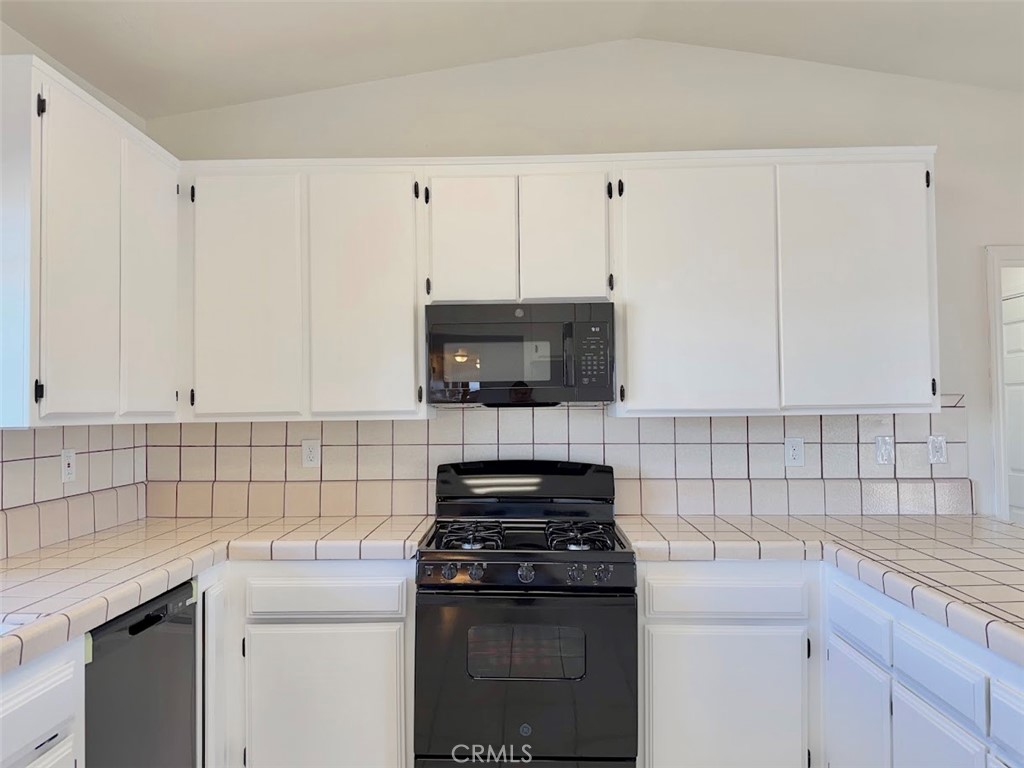 18075 Verano Property Photo 11