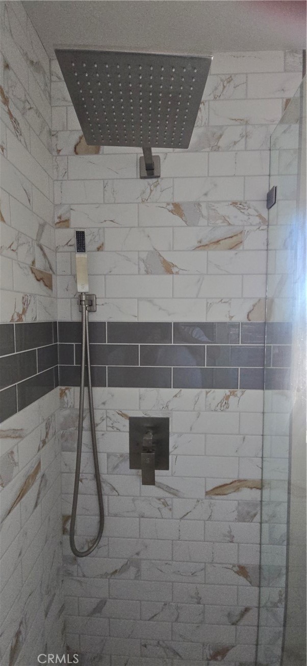 36410 Amateur Property Photo 38