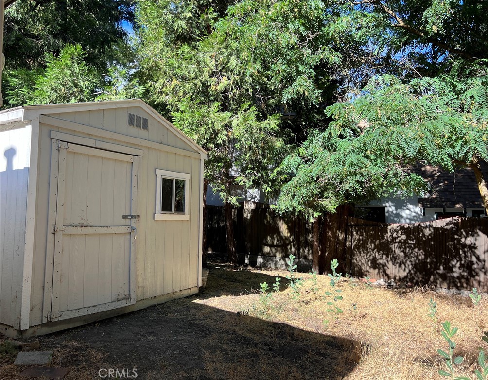 684 Forest Shade Rd Property Photo 4