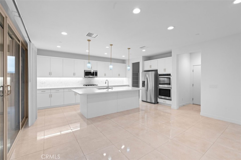 35963 Bertain Property Photo 3