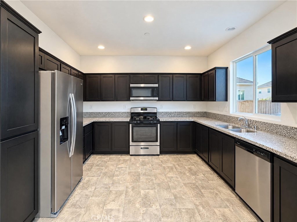 3019 Desert Cloud Property Photo 5