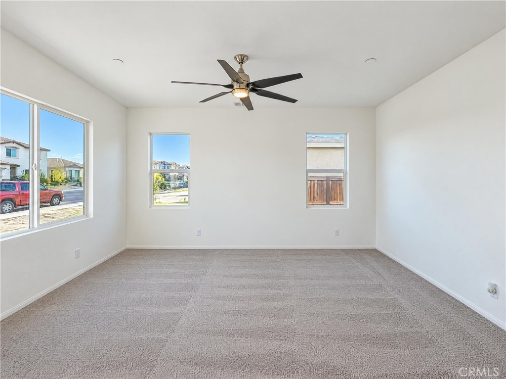 3019 Desert Cloud Property Photo 8