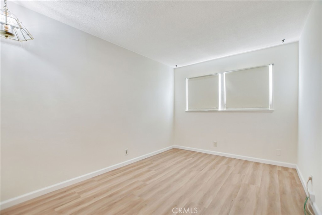 4593 Glen Property Photo 21