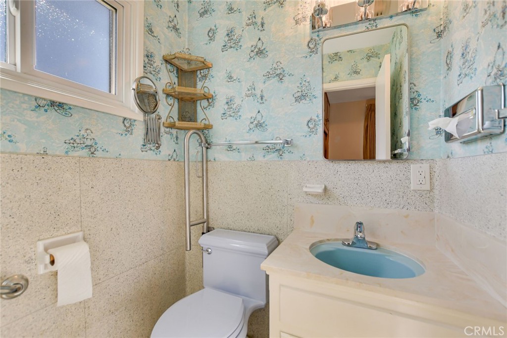 4593 Glen Property Photo 25