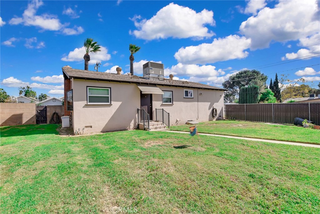 4593 Glen Property Photo 28