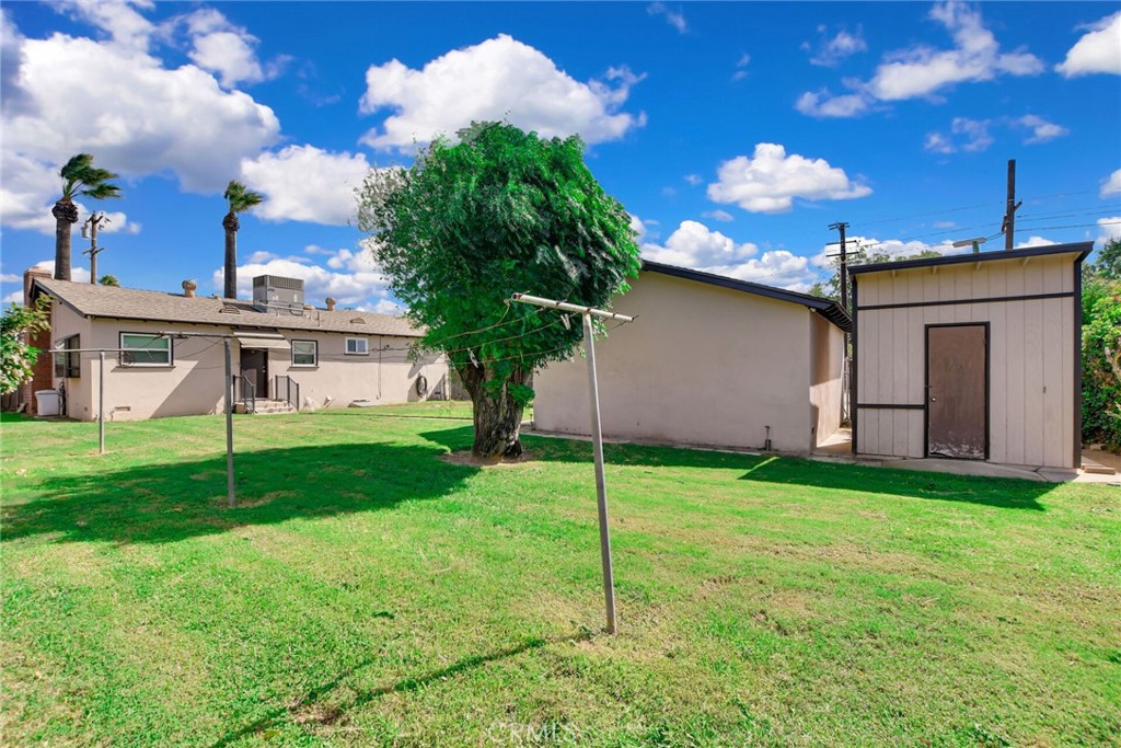 4593 Glen Property Photo 30