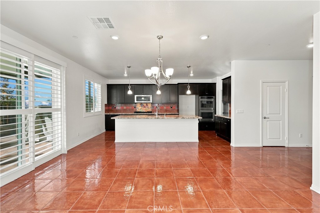 831 Dahlia Property Photo 20