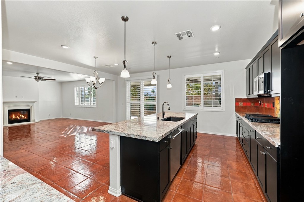 831 Dahlia Property Photo 25