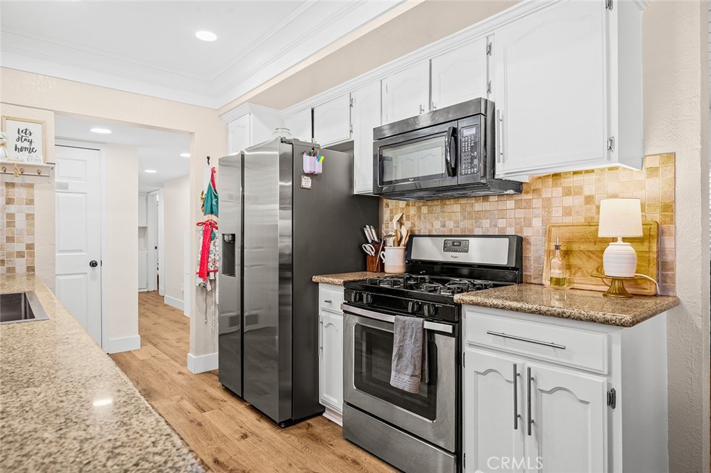 16575 Ash Street Property Photo 10