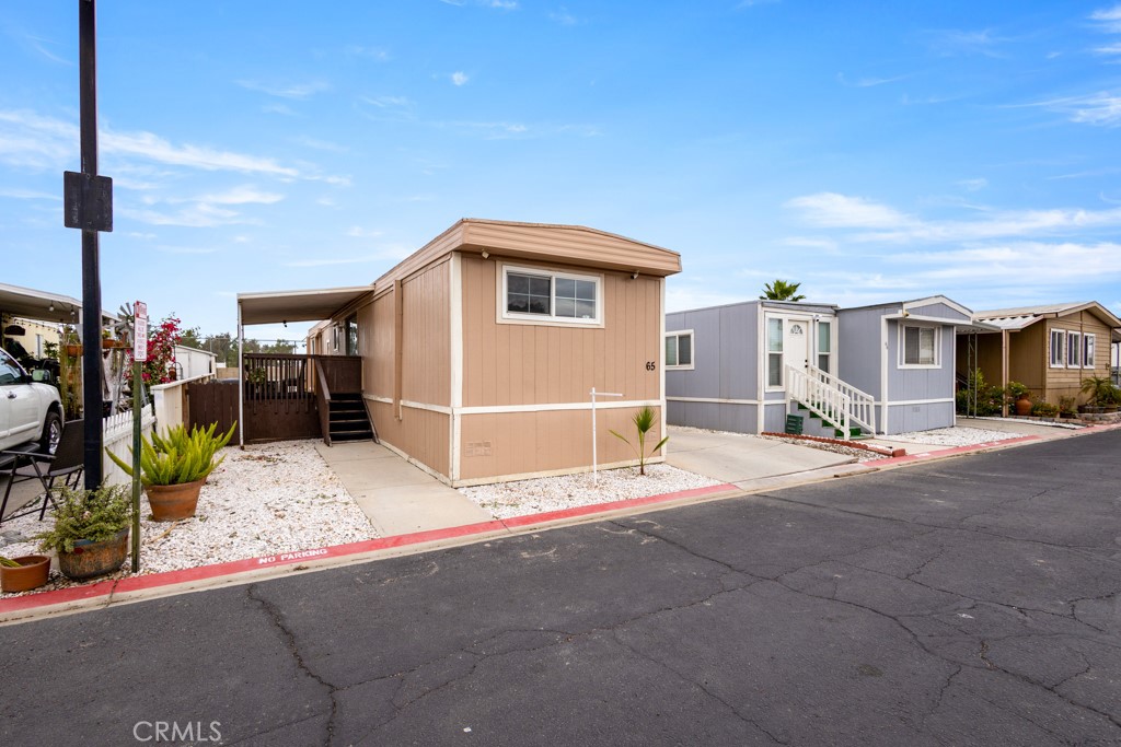 350 E San Jacinto 65 Property Photo 1