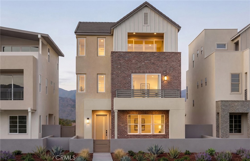 667 Chinon Property Photo 1