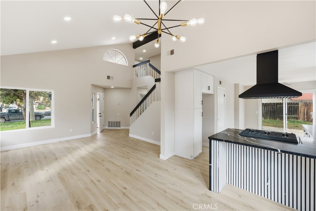 24677 Rugby Lane Property Photo 4