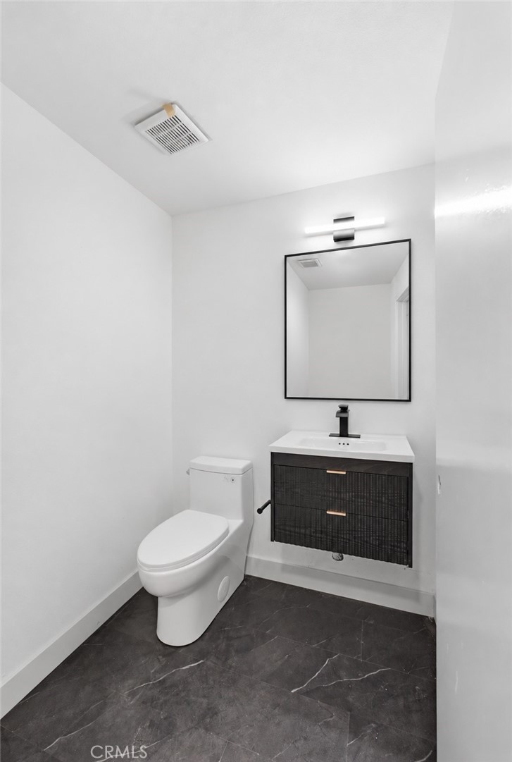 24677 Rugby Lane Property Photo 15