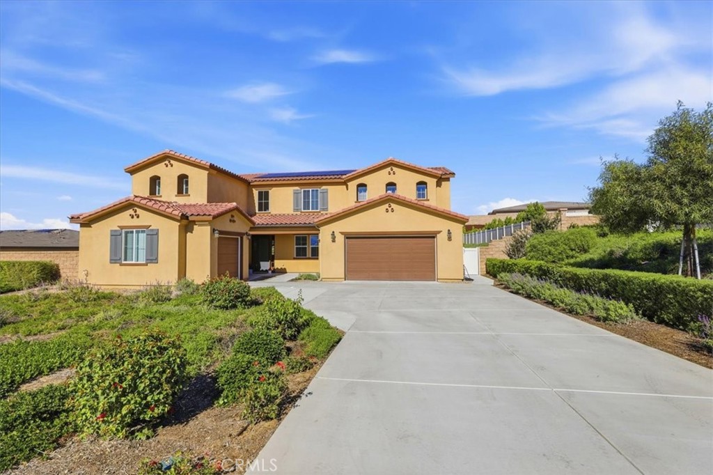 1173 Matterhorn Property Photo 4