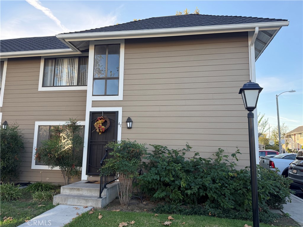 700 W Walnut Ave 41