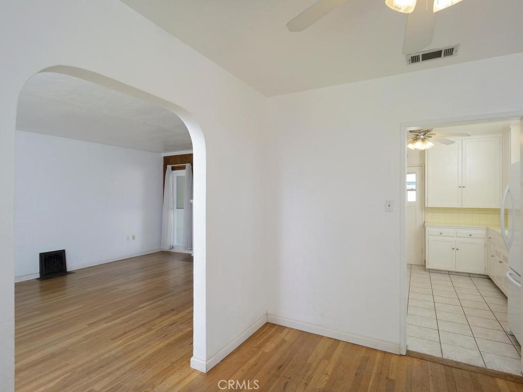 726 W Marshall Property Photo 10