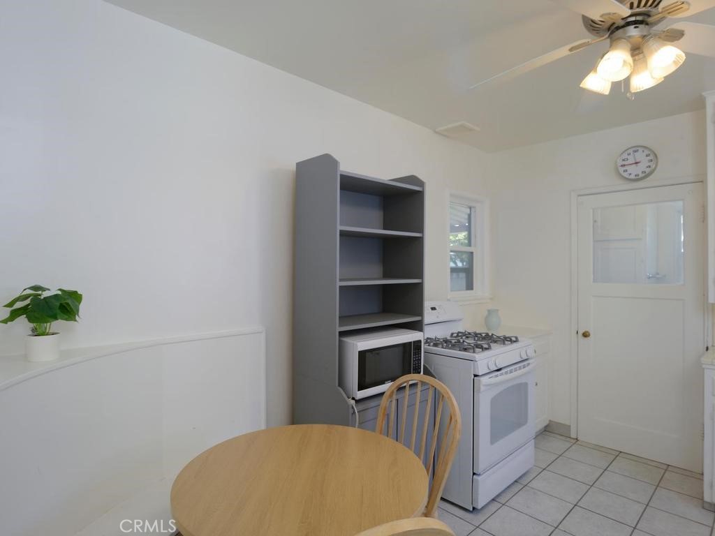 726 W Marshall Property Photo 11