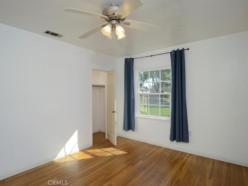 726 W Marshall Property Photo 18