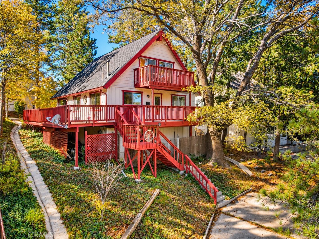 1126 Aleutian Property Photo 1