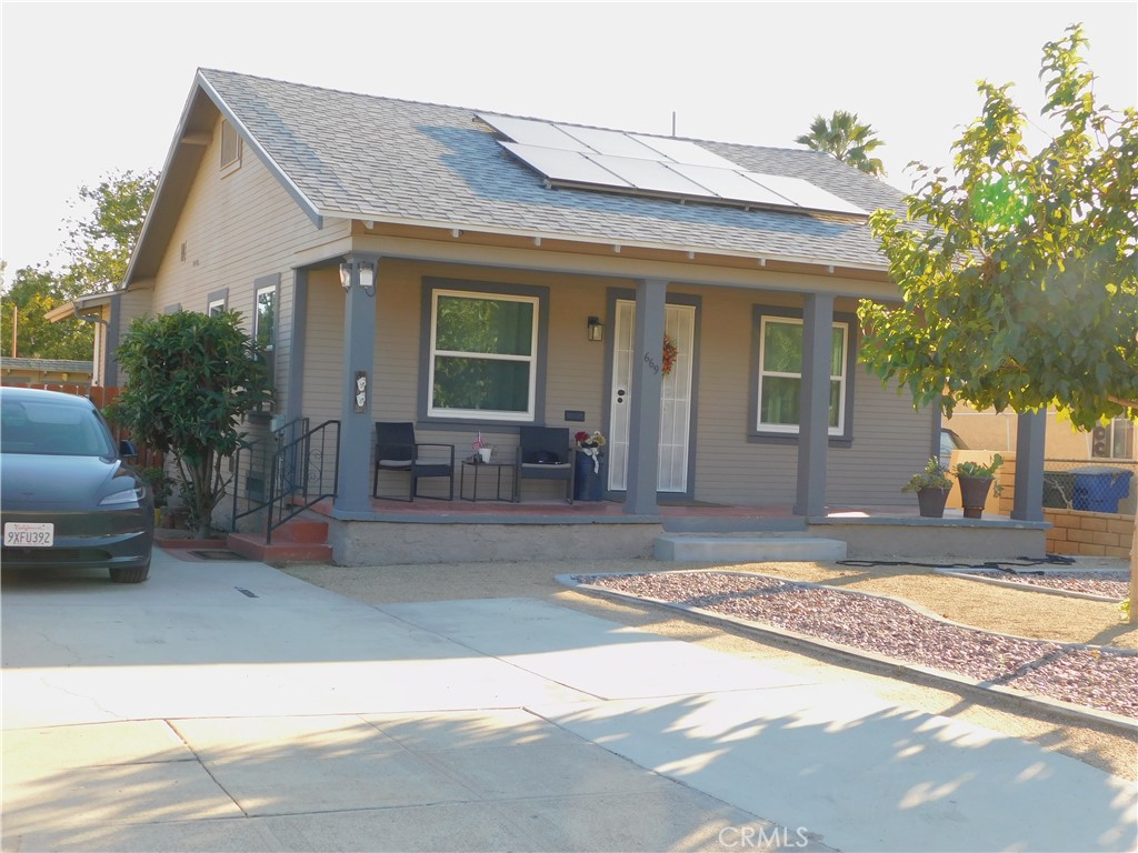669 W Marshall Property Photo 1