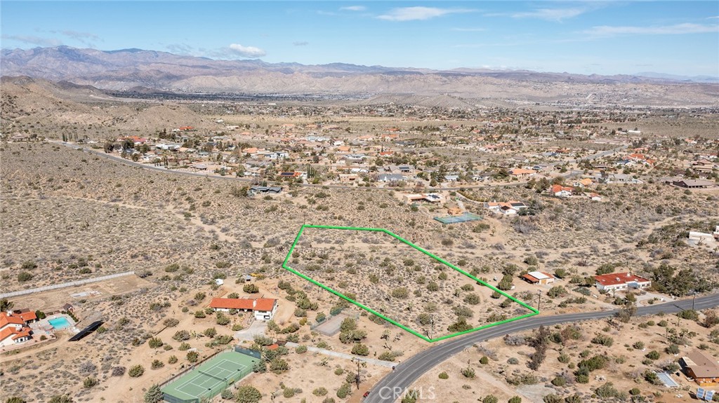 9486 Carmelita Circle Property Photo 8