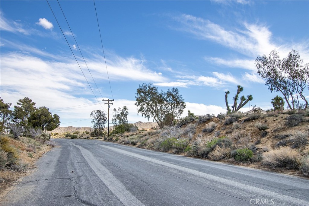 9486 Carmelita Circle Property Photo 10