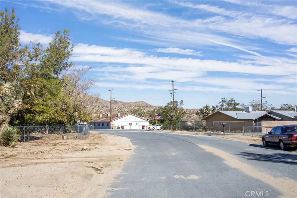 6329 Goleta Avenue Property Photo 8