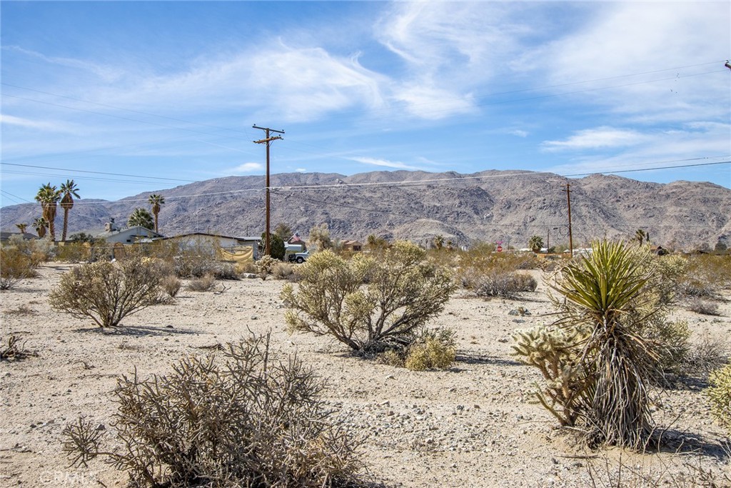 7600 Bedouin Avenue Property Photo 1